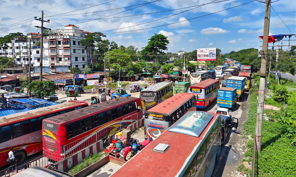 ‘১০ মিনিটের পথ যেতে লাগল ৭ ঘণ্টা’