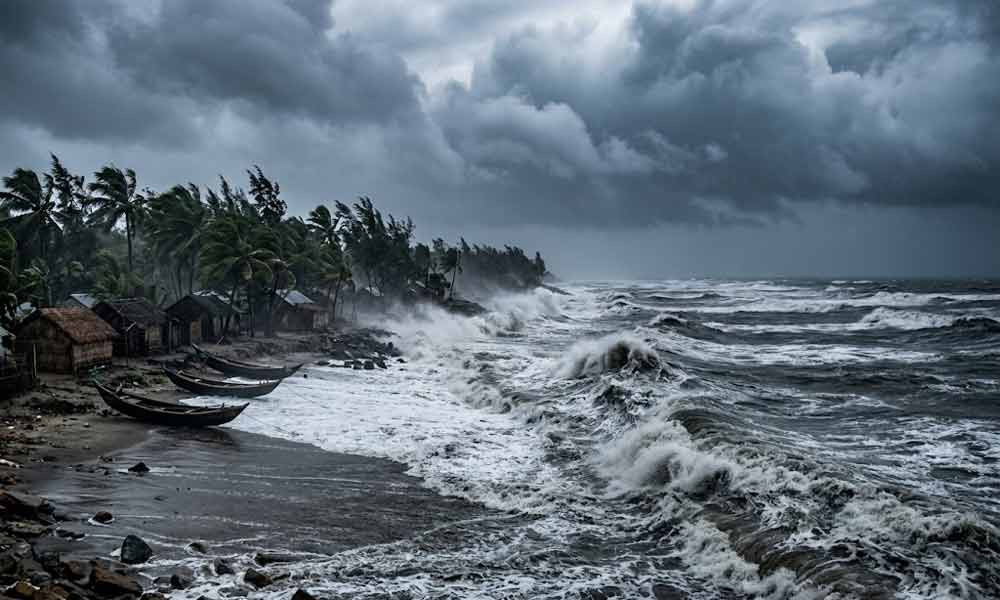 নিম্নচাপে উত্তাল সাগর, সমুদ্রবন্দরে ৩ নম্বর সতর্কসংকেত