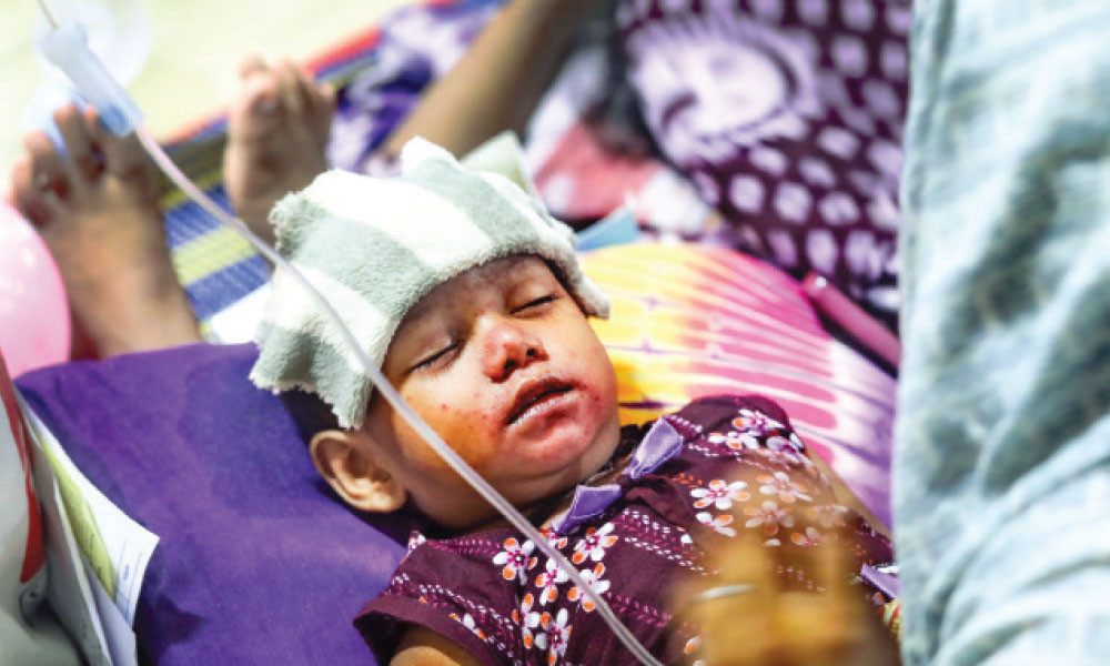 হামে মৃত্যু ১১৫৫ ডেঙ্গুতে ৩০০ ছুঁই ছুঁই