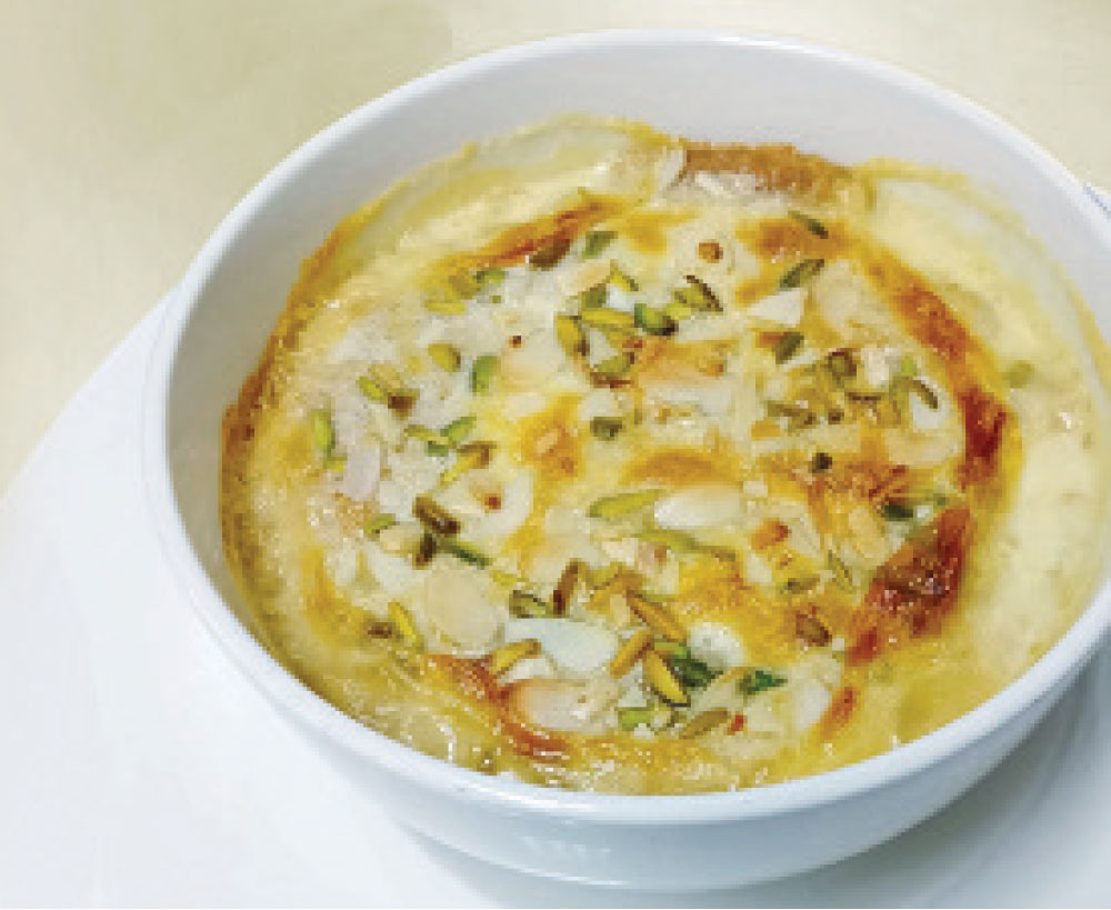 আরবের ফাইভ স্টার হোটেলের ডেজার্ট