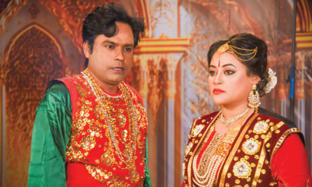 ছোটদের অনুষ্ঠান আমাদের দুখুমিয়া [সকাল ১১টা, বিটিভি] : প্রযোজনা নাজমুল হক। থাকবে একক ও দলীয় সংগীত, আবৃত্তি, নৃত্য ও নাটিকা।