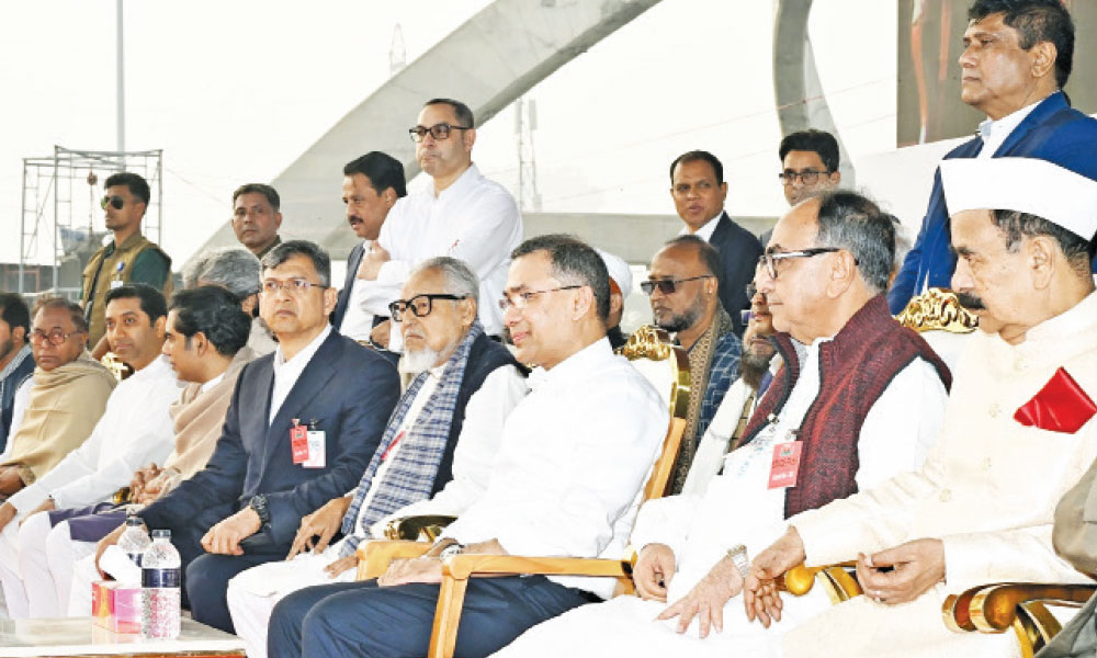 স্বদেশের মাটিতে স্বজন