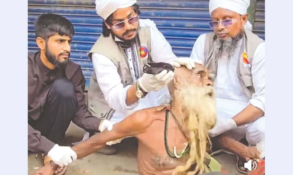 দুই হাজার শিল্পী নিগৃহীত