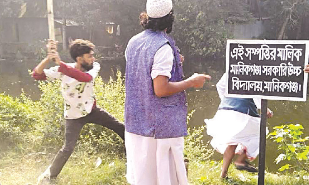 দুই হাজার শিল্পী নিগৃহীত
