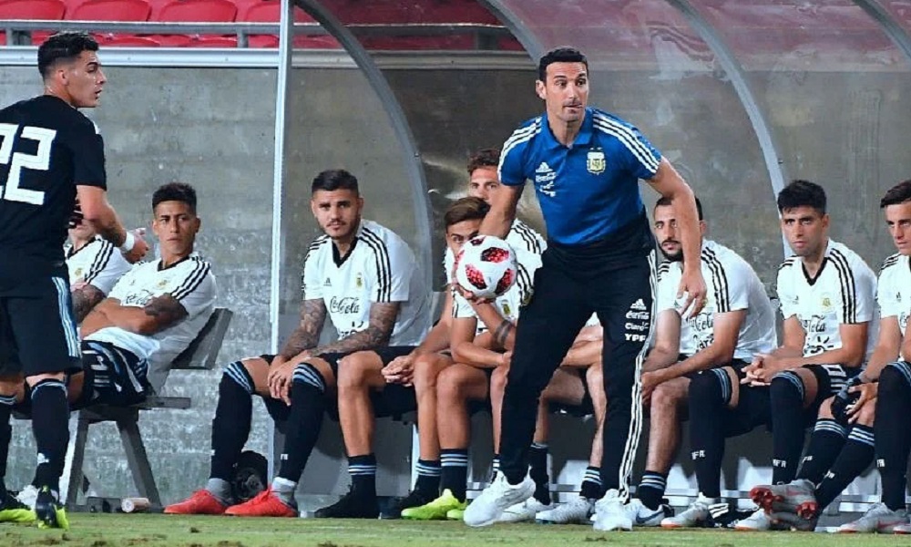 Scaloni Debut